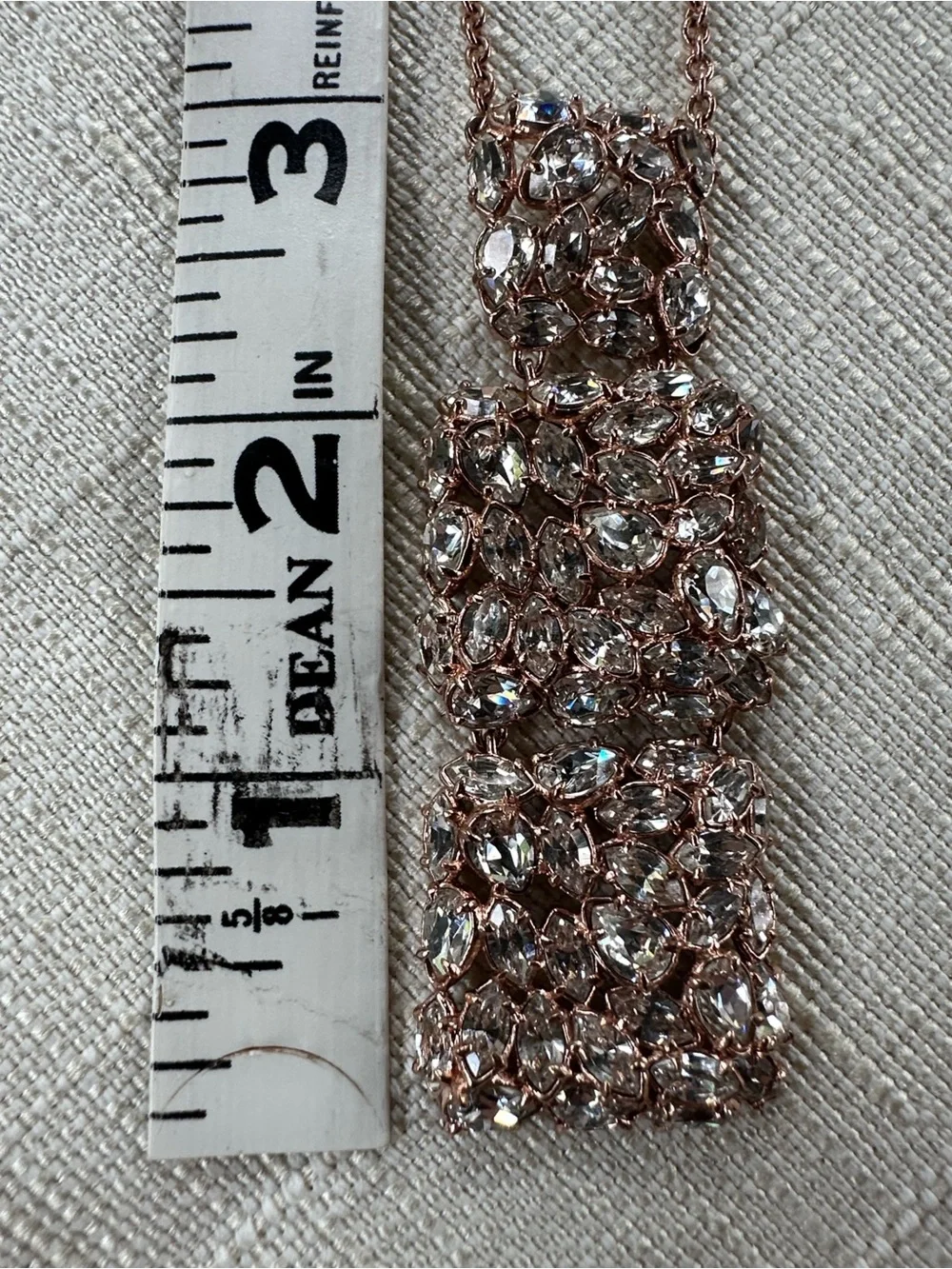 Alexis Bittar clasp features